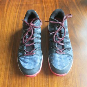 Nike Size 8.5 Women's Vapor 9.5 Tour Tennis Shoes.